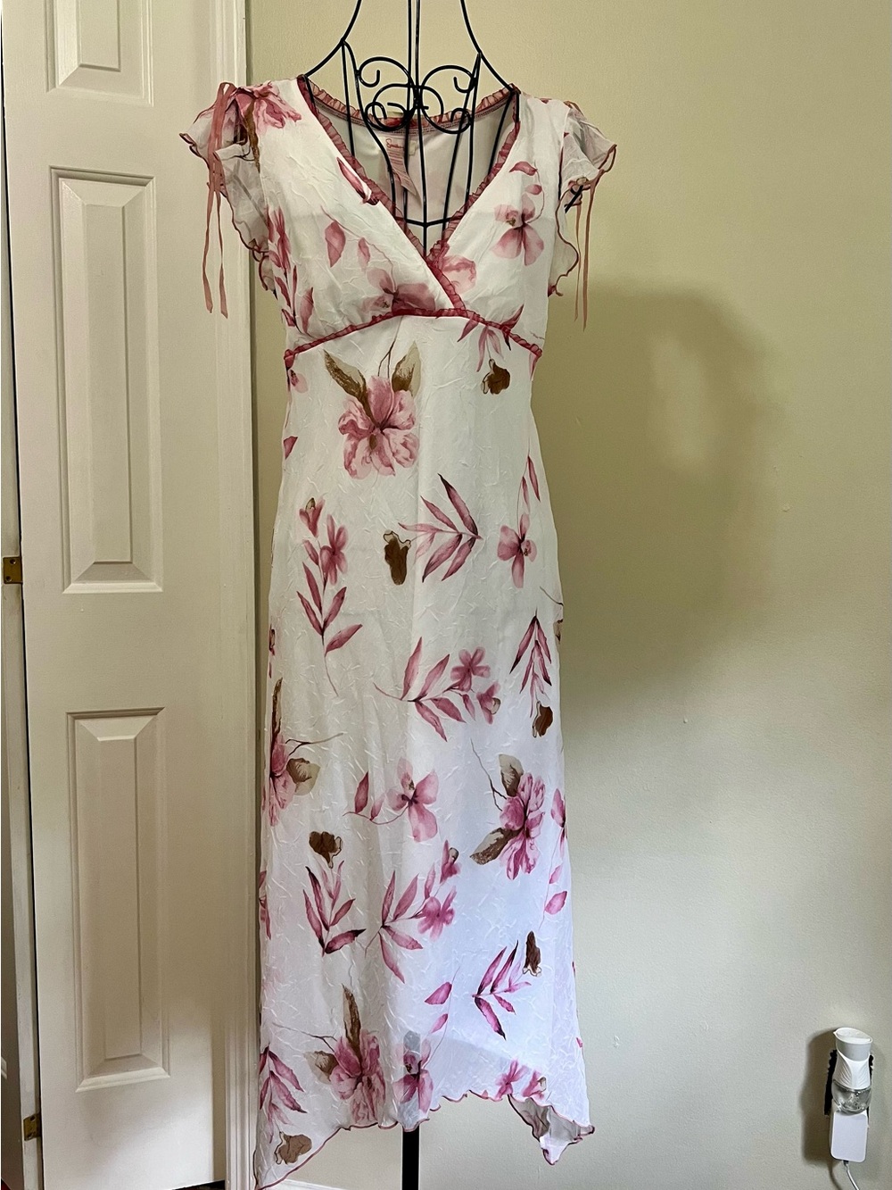 Vtg NWT Speechless Mauve-Trimmed White Dress with Pink Floral Detail